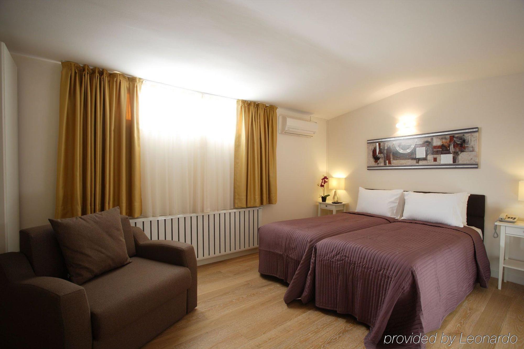 Home Stay Home Valikonagi Истанбул Екстериор снимка